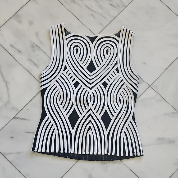 Andrea Roseti Black and White Patterned Top and Jacket Set - Picture 11 of 12